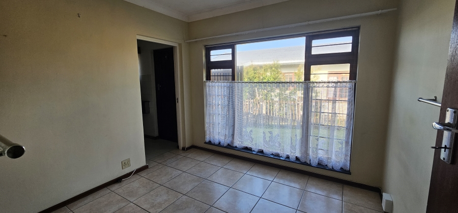 2 Bedroom Property for Sale in Sunrise On Sea Eastern Cape